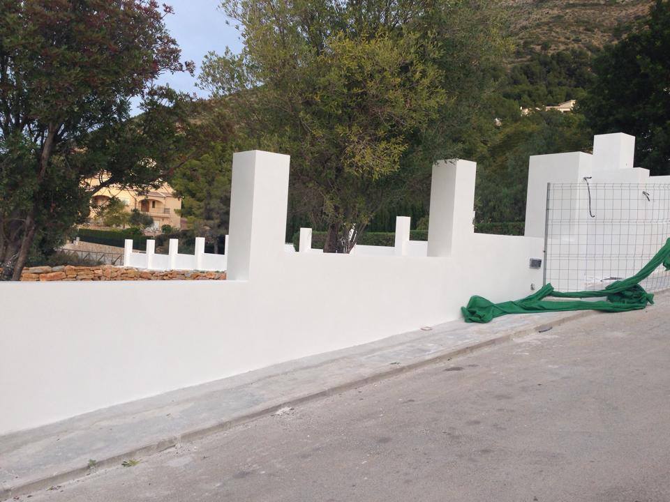 Muros de bloque, revestido con mortero en Alicante - Construcciones